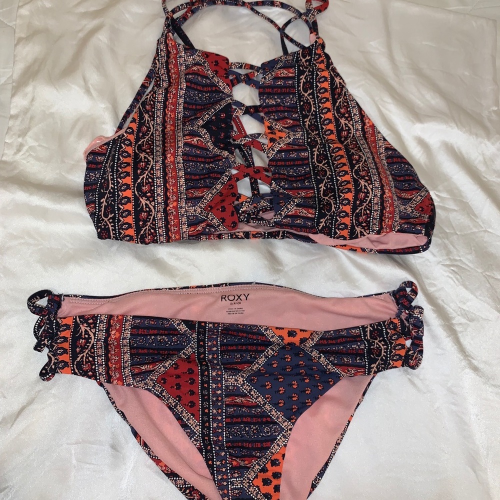 ROXY SWIM SUIT